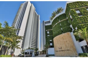 16385 Biscayne Blvd #806, North Miami Beach, FL 33160, Sold 05/10/22