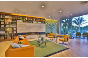 16385 Biscayne Blvd #806, North Miami Beach, FL 33160, Sold 05/10/22