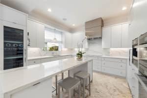 7830 SW 48th Ct, Miami, FL 33143, Sold 04/22/22
