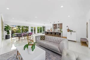 340 N Shore Dr, Miami Beach, FL 33141, Sold 06/02/22