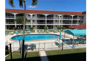 580 Egret Dr APT 209, Hallandale Beach, FL 33009, Sold 04/19/22