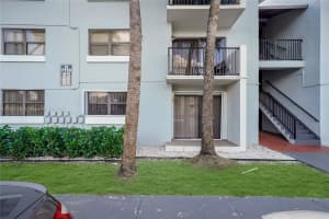 7110 NW 179th St APT 103, Hialeah, FL 33015, Sold 06/29/22