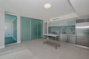 1040 Biscayne Blvd APT 2205, Miami, FL 33132, Sold 08/26/22