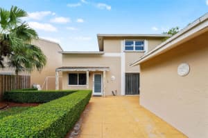 10712 SW 147th Pl, Miami, FL 33196, Sold 05/06/22
