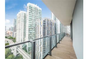 68 SE 6th St Apt 1411, Miami, FL 33131, Sold 06/01/22