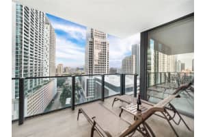 68 SE 6th St Apt 1411, Miami, FL 33131, Sold 06/01/22
