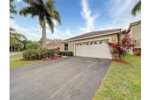 224 E Bayridge Dr, Weston, FL 33326, Sold 04/19/22