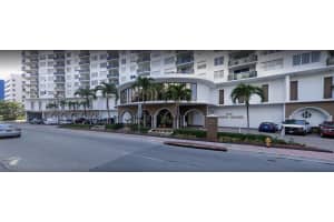 6039 Collins Ave APT 1225, Miami Beach, FL 33140, Sold 05/06/22