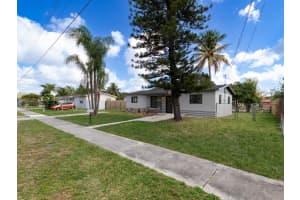20441 NW 20th Ave, Miami Gardens, FL 33056, Sold 04/14/22