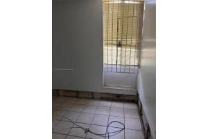 9150 Fontainebleau Blvd APT 108, Miami, FL 33172, Sold 04/15/22