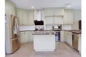 627 Cambridge Terrace, Weston, FL 33326, Sold 04/18/22