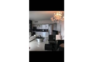 92 SW 3rd St APT 1806, Miami, FL 33130, Sold 05/16/22