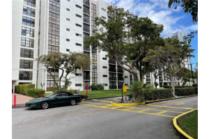 17021 N Bay Rd APT 318, Sunny Isles Beach, FL 33160, Sold 04/21/22