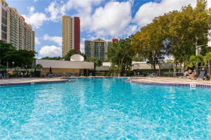 17021 N Bay Rd APT 318, Sunny Isles Beach, FL 33160, Sold 04/21/22