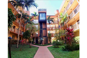5500 W 21st Ct APT 204, Hialeah, FL 33016, Sold 05/20/22