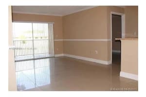 15231 SW 80th St APT 204, Miami, FL 33193, Sold 04/19/22
