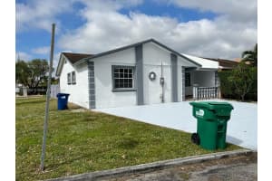 19750 NW 52nd Pl, Miami Gardens, FL 33055, Sold 04/07/22