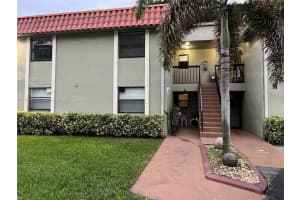 9808 Hammocks Blvd Apt 201-23, Miami, FL 33196, Sold 04/18/22