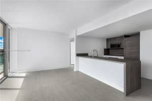 400 Sunny Isles Blvd # 415, Sunny Isles Beach, FL 33160, Sold 05/04/22