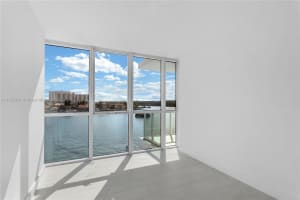 400 Sunny Isles Blvd # 415, Sunny Isles Beach, FL 33160, Sold 05/04/22