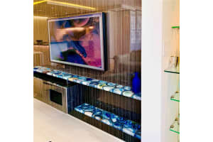 5555 Collins Ave #5a, Miami, FL 33140, Sold 04/14/22
