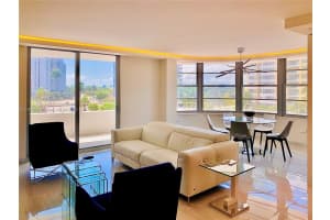 5555 Collins Ave #5a, Miami, FL 33140, Sold 04/14/22
