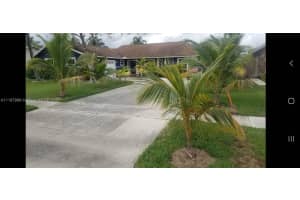 5357 Sandhurst Cir N, Lake Worth, FL 33463, Sold 04/21/22