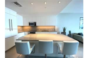 68 SE 6th St Apt 2205, Miami, FL 33131, Sold 05/18/22