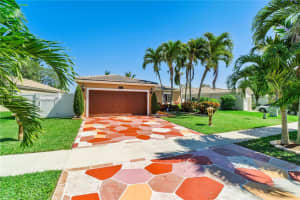 2223 SW 104th Ave, Miramar, FL 33025, Sold 04/29/22