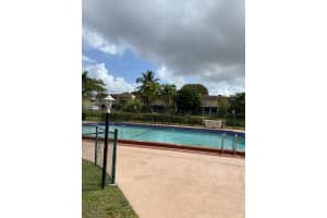 10353 N Kendall Dr, Miami, FL 33176, Sold 04/27/22