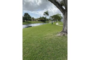 10353 N Kendall Dr, Miami, FL 33176, Sold 04/27/22