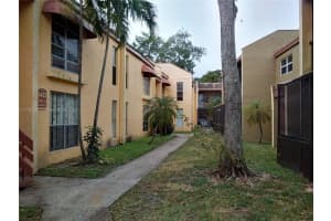 4433 Treehouse Ln #27a, Tamarac, FL 33319, Sold 04/13/22