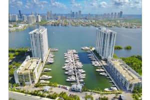 17301 Biscayne Blvd APT 1806, Aventura, FL 33160, Sold 04/29/22
