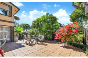 6900 SW 127th Ct, Miami, FL 33183, Sold 05/04/22