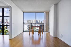 17021 N Bay Rd APT 709, Sunny Isles Beach, FL 33160, Sold 04/07/22