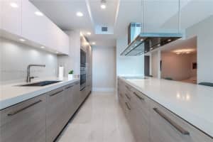 17111 Biscayne Blvd Unit 406, Aventura, FL 33160, Sold 04/08/22