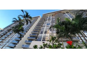 600 NE 36th St APT T5, Miami, FL 33137, Sold 06/03/22