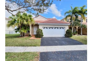 790 Falling Water Rd, Weston, FL 33326, Sold 05/03/22