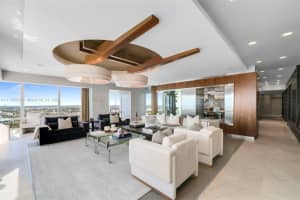 1425 Brickell Ave, Miami, FL 33131, Sold 04/18/22