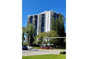 20100 W Country Club Dr APT 1008, Aventura, FL 33180, Sold 03/31/22