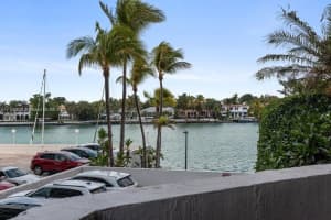 5880 Collins Ave APT 301, Miami Beach, FL 33140, Sold 04/07/22