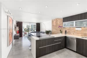 345 Ocean Dr APT 1108, Miami Beach, FL 33139, Sold 03/31/22