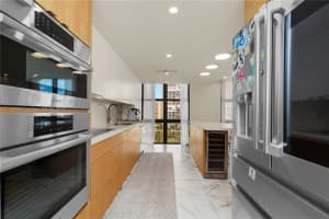 1121 Crandon Blvd APT F907, Key Biscayne, FL 33149, Sold 06/03/22