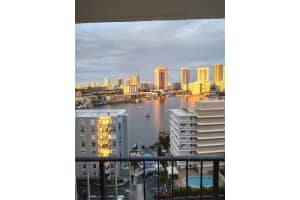 427 Golden Isles Dr #12i, Hallandale Beach, FL 33009, Sold 05/27/22