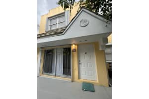 6850 SW 45th Ln APT 264, Miami, FL 33155, Sold 04/07/22