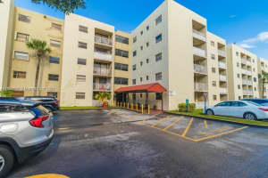 8185 NW 7th St APT 414, Miami, FL 33126, Sold 05/02/22
