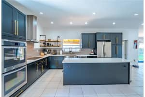 20172 NW 58th Ct, Hialeah, FL 33015, Sold 05/04/22
