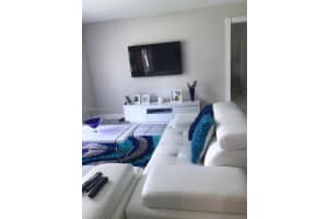 4805 NW 7th St Apt 106-15, Miami, FL 33126, Sold 04/13/22