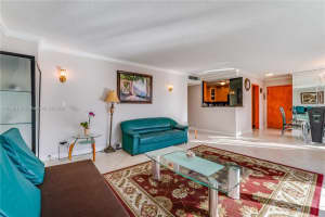 2030 S Ocean Dr APT 626, Hallandale Beach, FL 33009, Sold 05/31/22