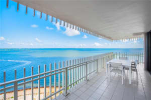 3 Grove Isle Dr C1701, Miami, FL 33133, Sold 06/02/22